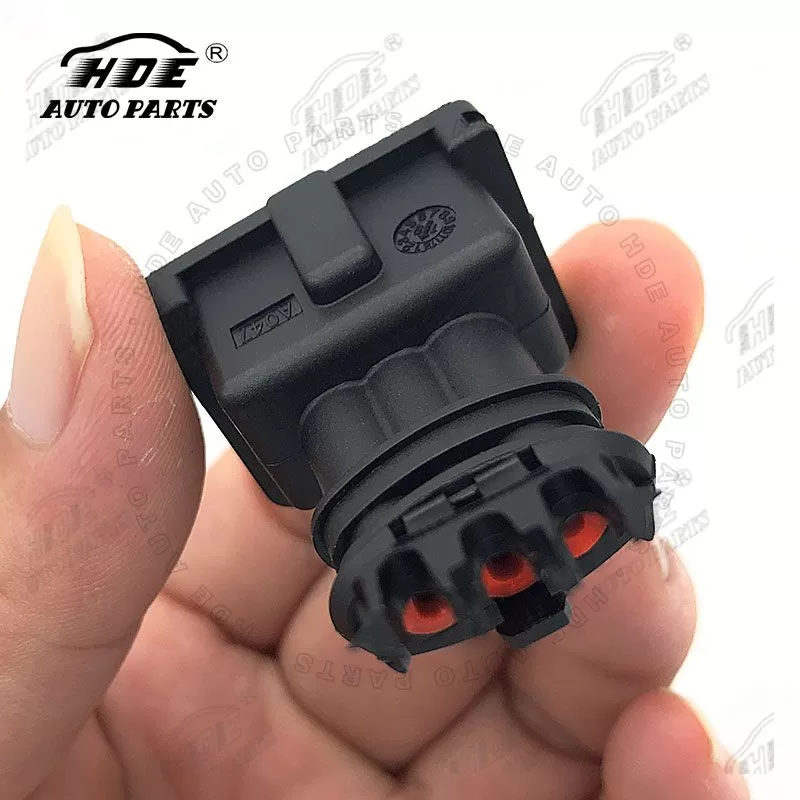 7035Y-3.5-21 Automotive Electrical Connector